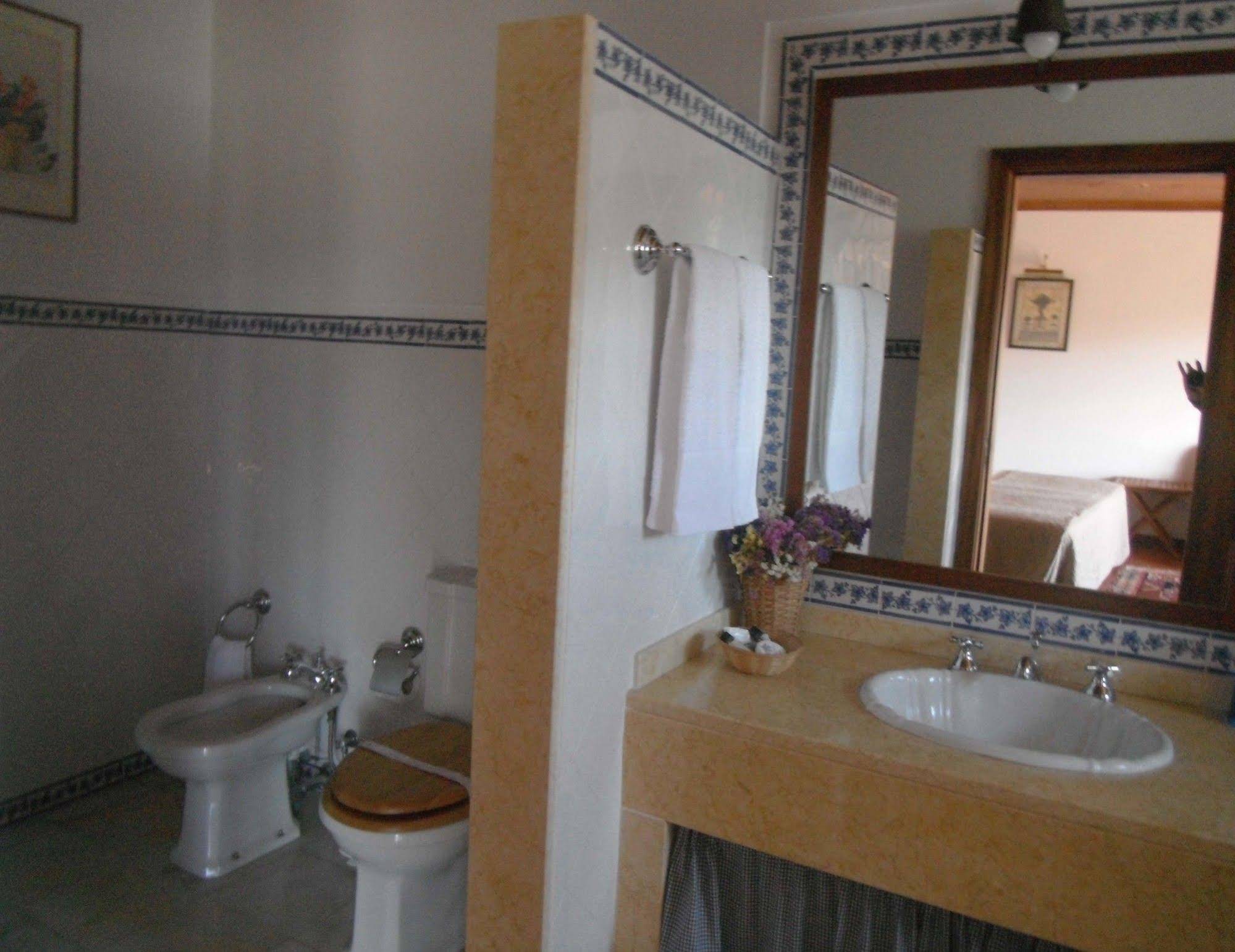 Casa De Canilhas — 4-Star Luxury Hotel in Mesao Frio, Portugal
