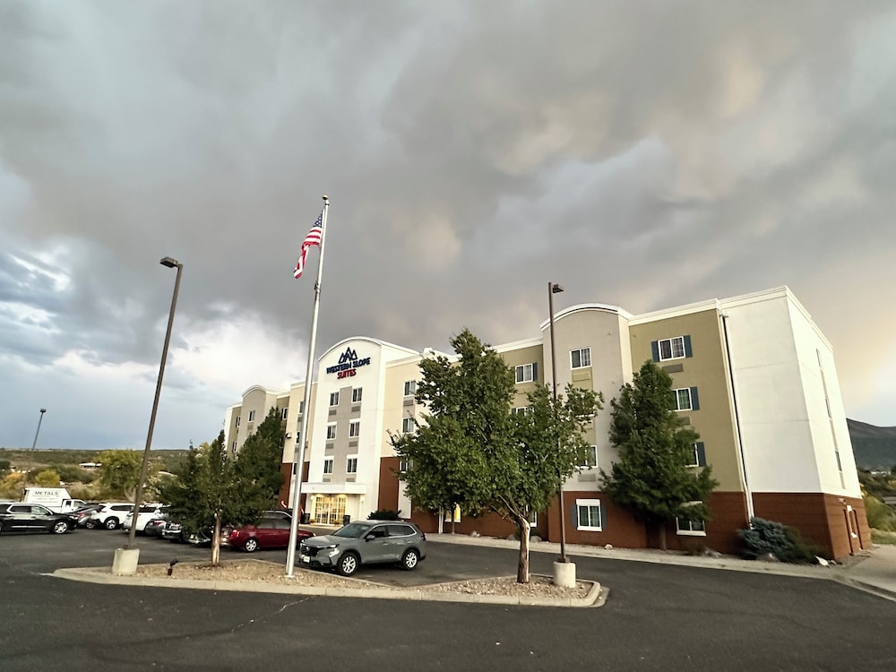 Candlewood Suites Parachute - featured photo