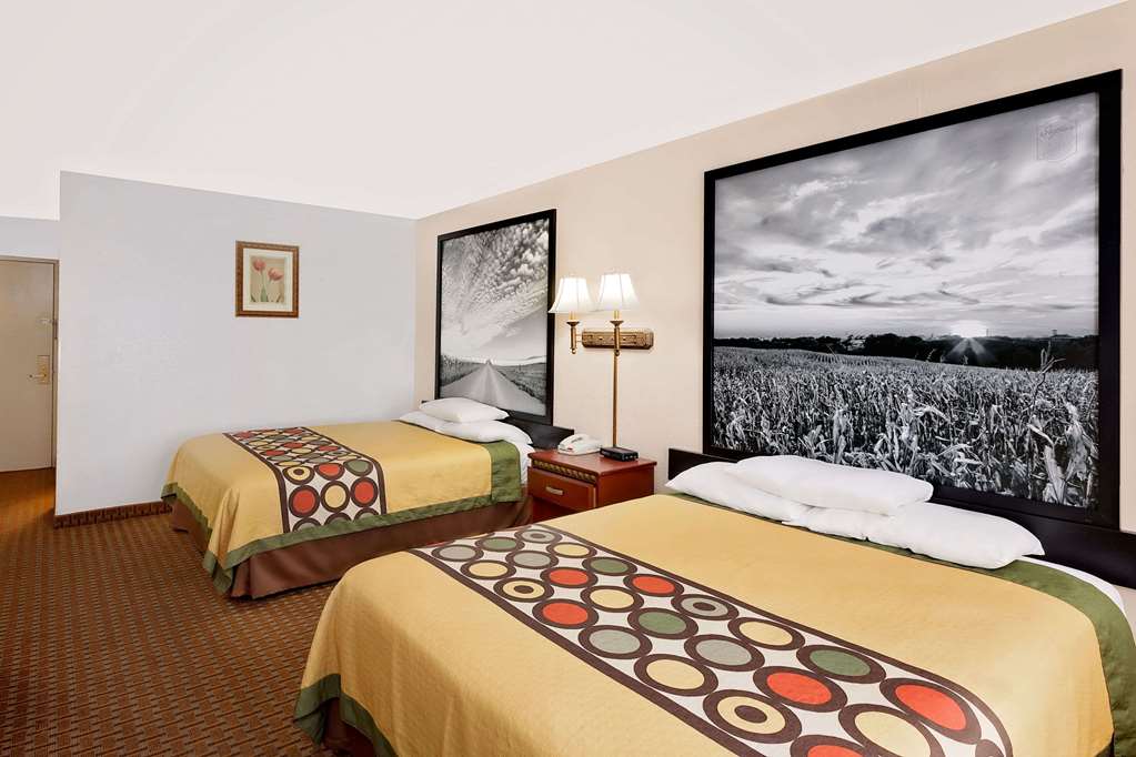 Super 8 by Wyndham Plainview - photo 6