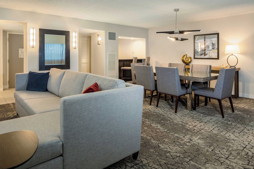 Sheraton Detroit Metro Airport - photo 16