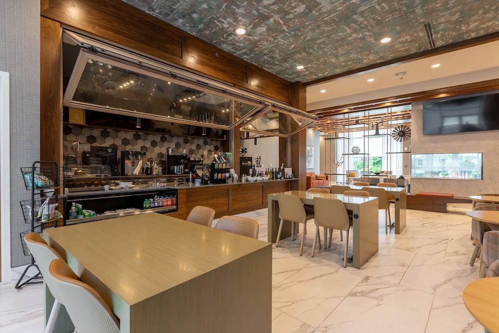 Delta Hotels by Marriott Raleigh Durham at Research Triangle Park - photo 26