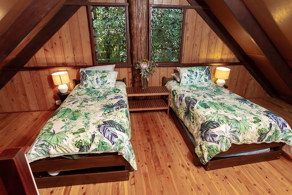 The Canopy Rainforest Treehouses & Wildlife Sanctuary — Atherton — photo 3
