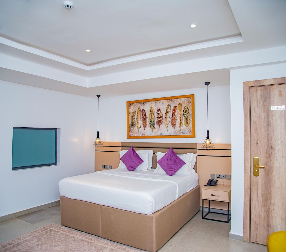 Top7 Orlando Apartment — 4-Star Luxury Hotel in Abuja, Nigeria