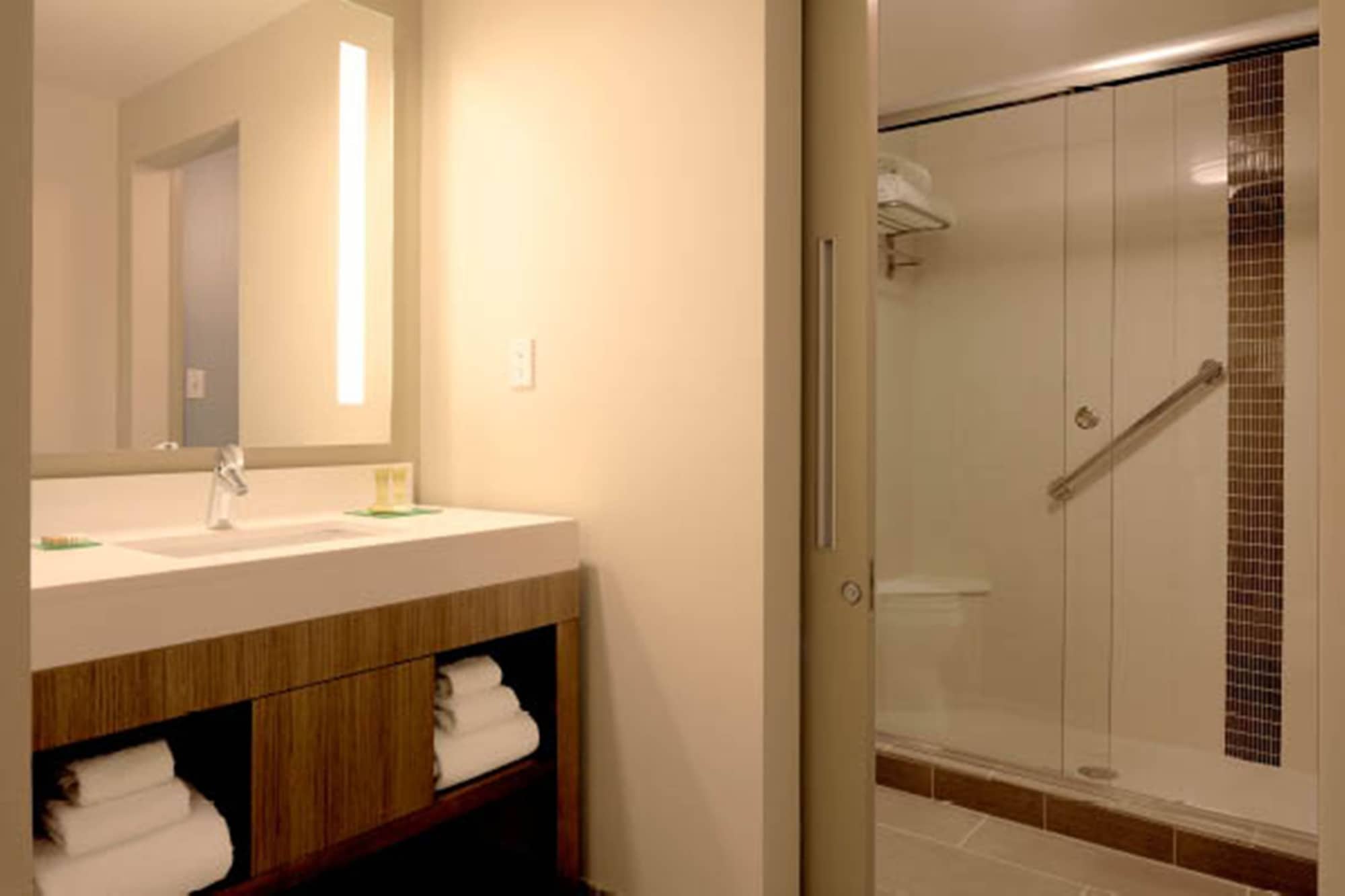 Hyatt Place San Antonio Airport Quarry Market - photo 2