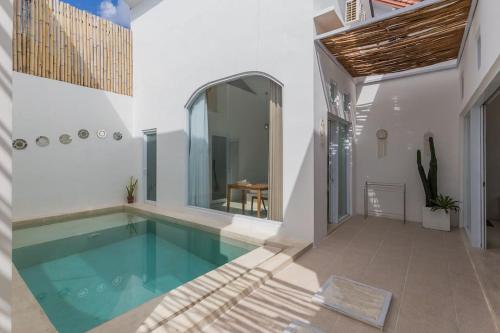 Tranquil Mediterranean Villa Kerobokan WCS — 4-Star Luxury Hotel in Kerobokan, Indonesia