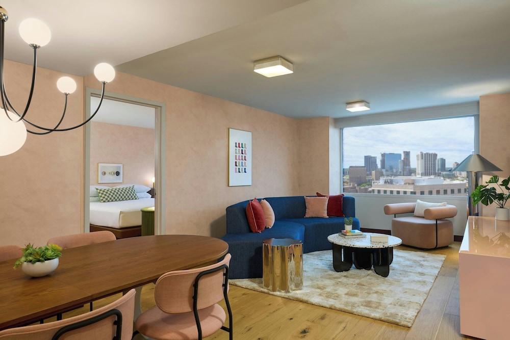 Downright Austin a Renaissance Hotel - photo 31