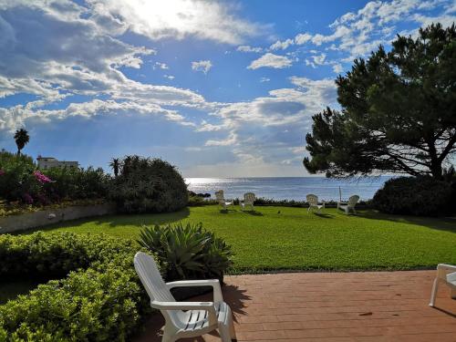 Appartamento Anita — 4-Star Luxury Hotel in Giardini-Naxos, Italy
