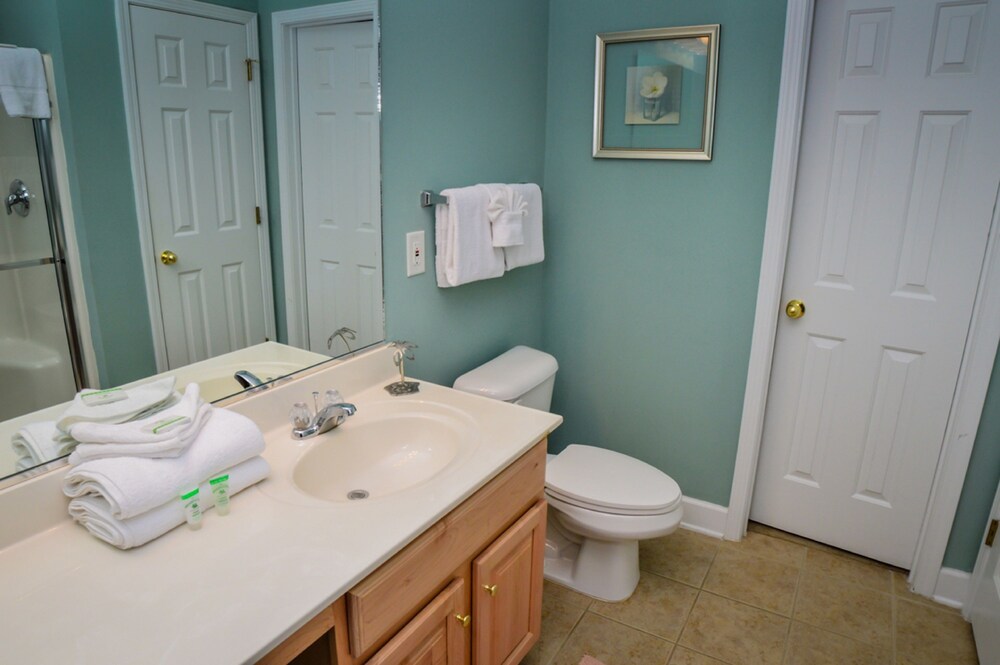 Barefoot Resort & Yacht Club - photo 73