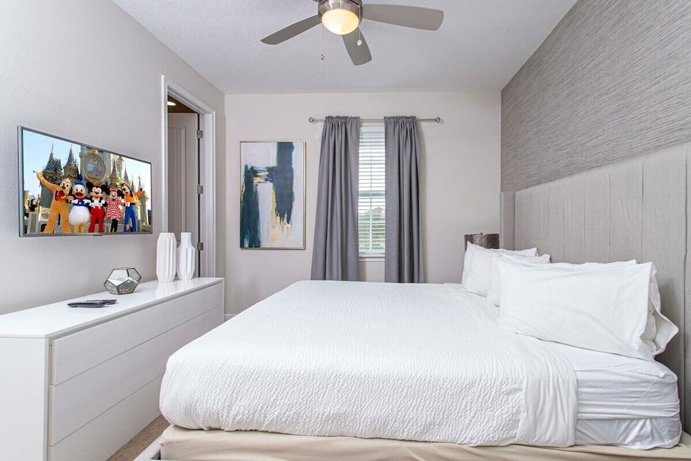 Luxurious 5Bd Single Family w Pool&Jacuzzi @Encore Resort 7432 - photo 11