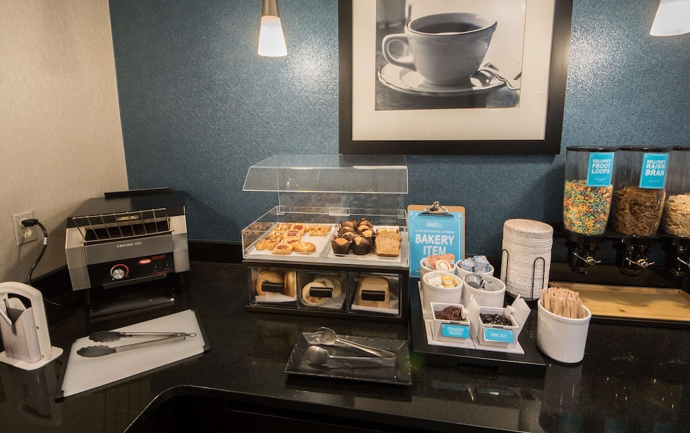 Hampton Inn Lakeland - photo 37