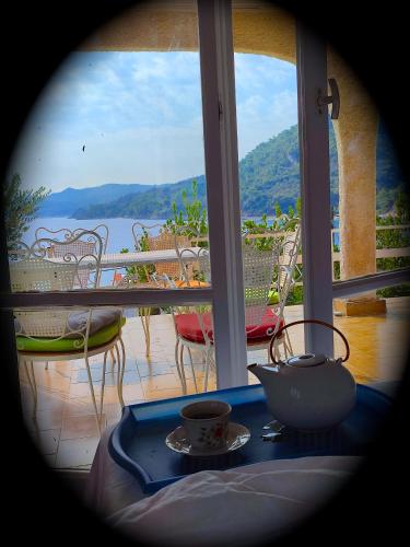 Lilly's Seaview Retreat Cottage — 4-Star Luxury Hotel in Kokkari, Greece