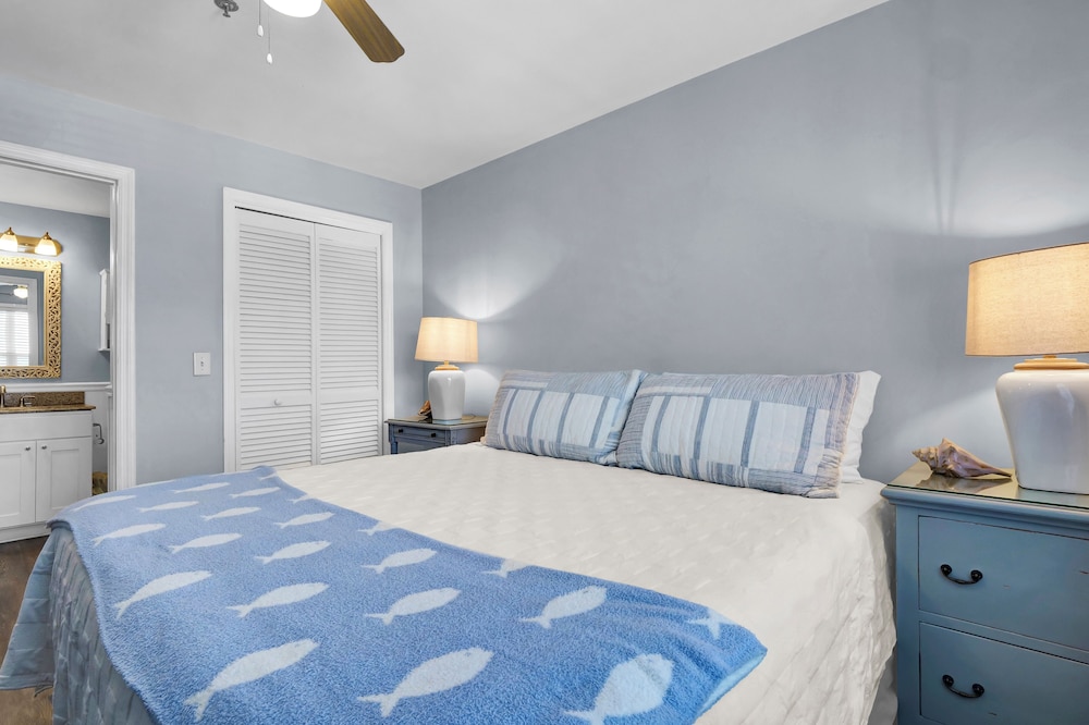 Sandpeddler Inn & Suites - photo 9