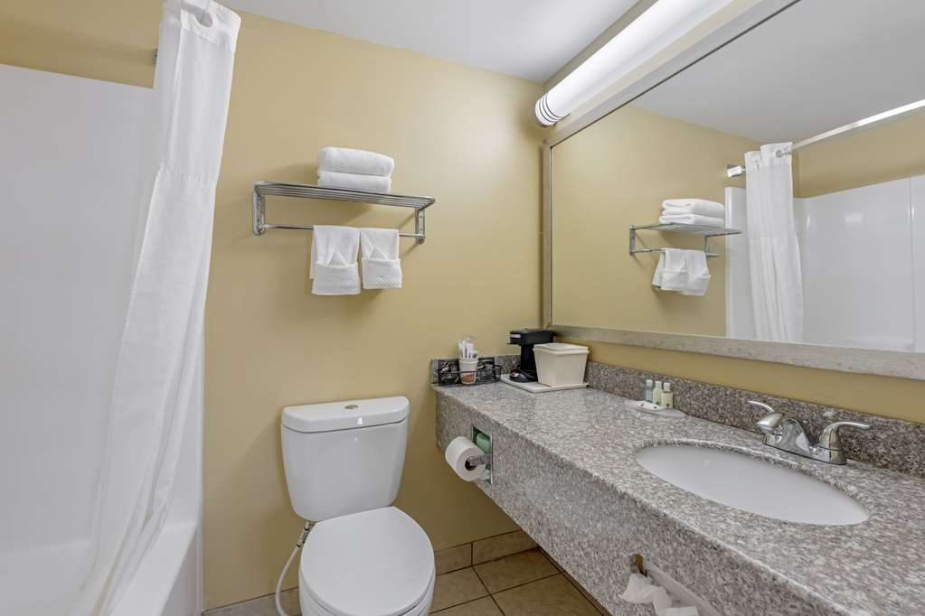 Quality Inn & Suites Lincoln South - photo 9