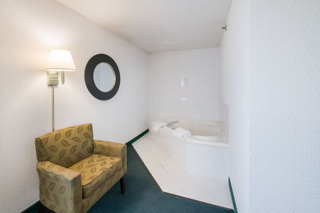 Rodeway Inn Urbana Champaign University Area - photo 26
