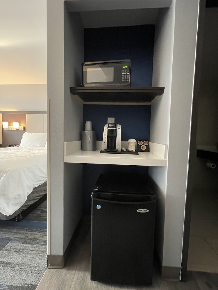 Holiday Inn Express Hotel & Suites Columbia East Elkridge by IHG - photo 13