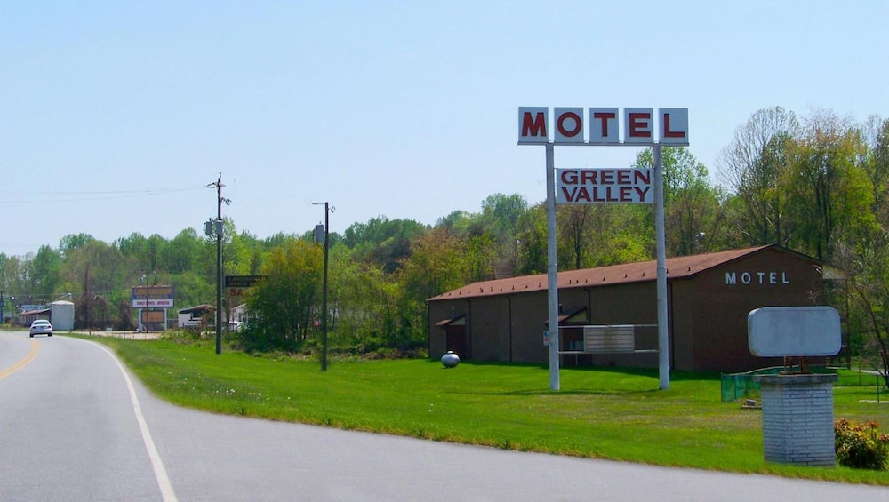 Green Valley Motel Winston Salem - photo 38