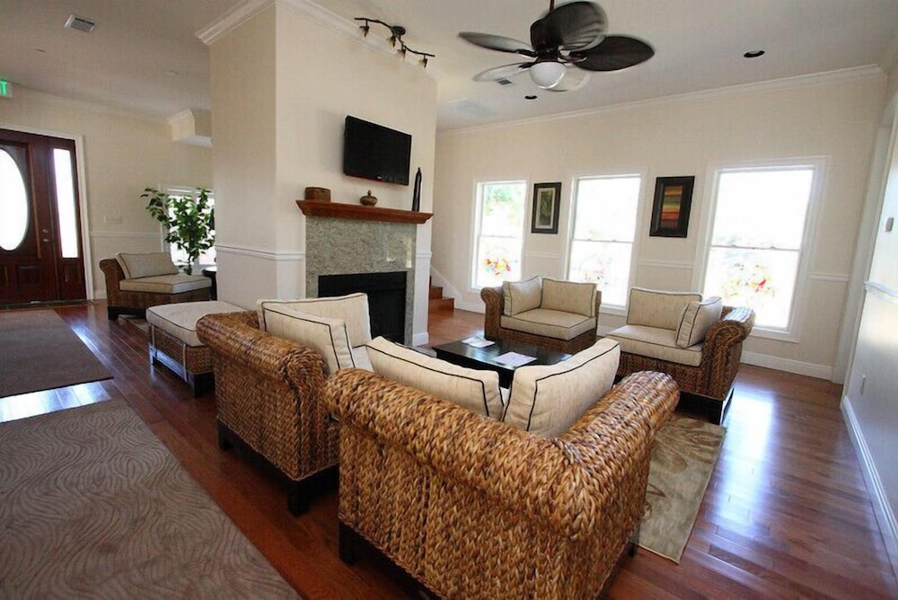 The Almanett Hotel - photo 27