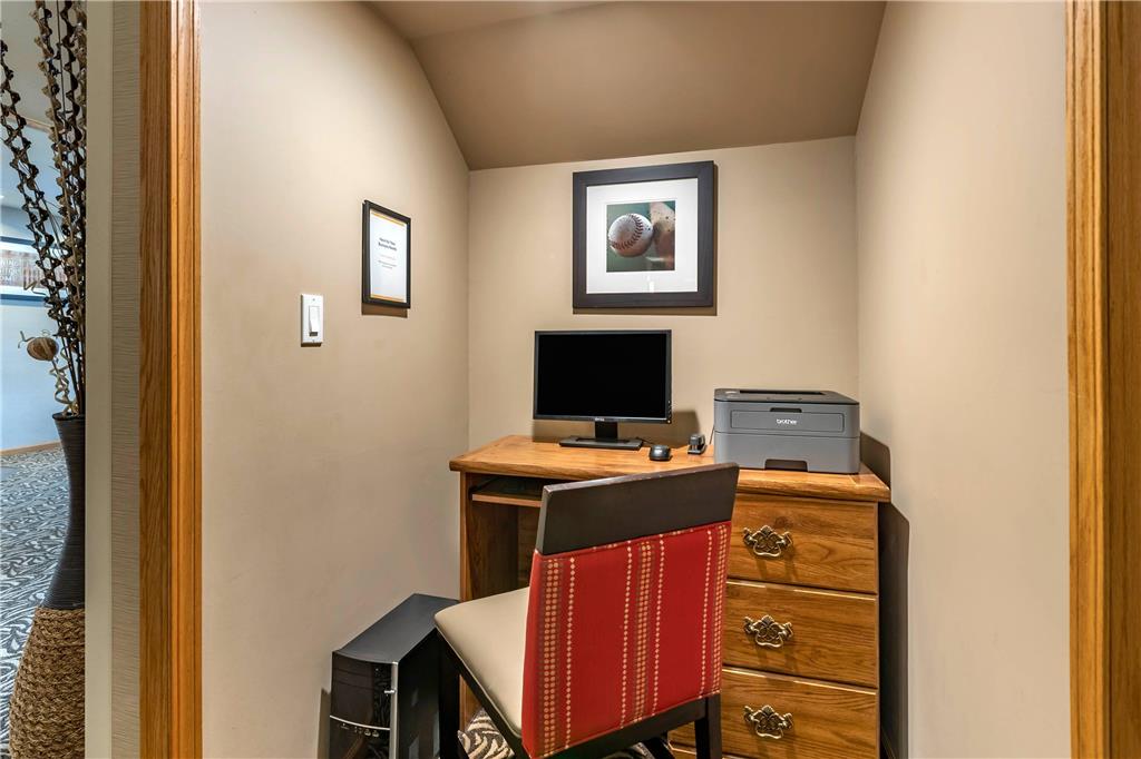 Comfort Inn Dyersville Near Field of Dreams - photo 23