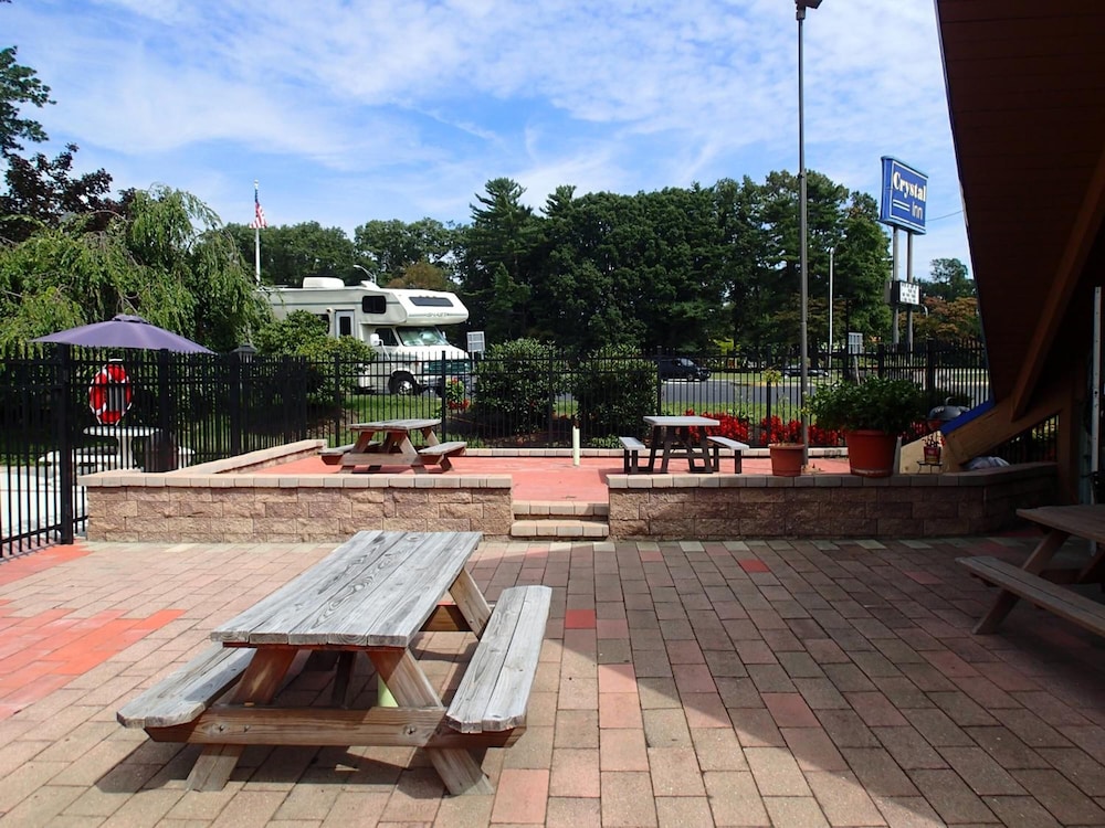 Crystal Inn Neptune - photo 15