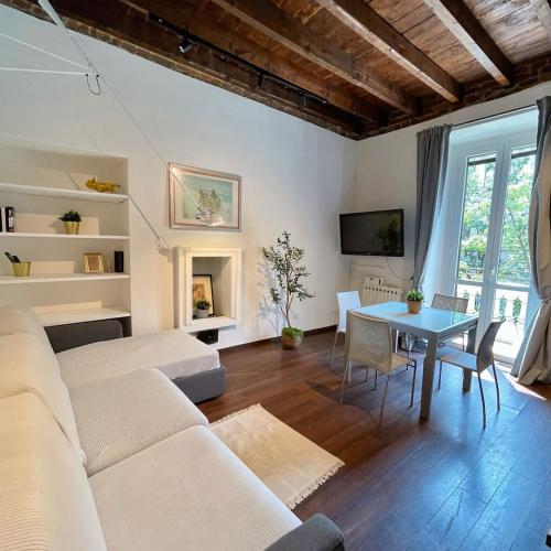 Sunny Balcony in Porta Romana — 4-Star Luxury Hotel in Milan, Italy