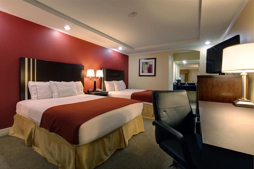 Americas Best Value Inn Angleton - photo 11