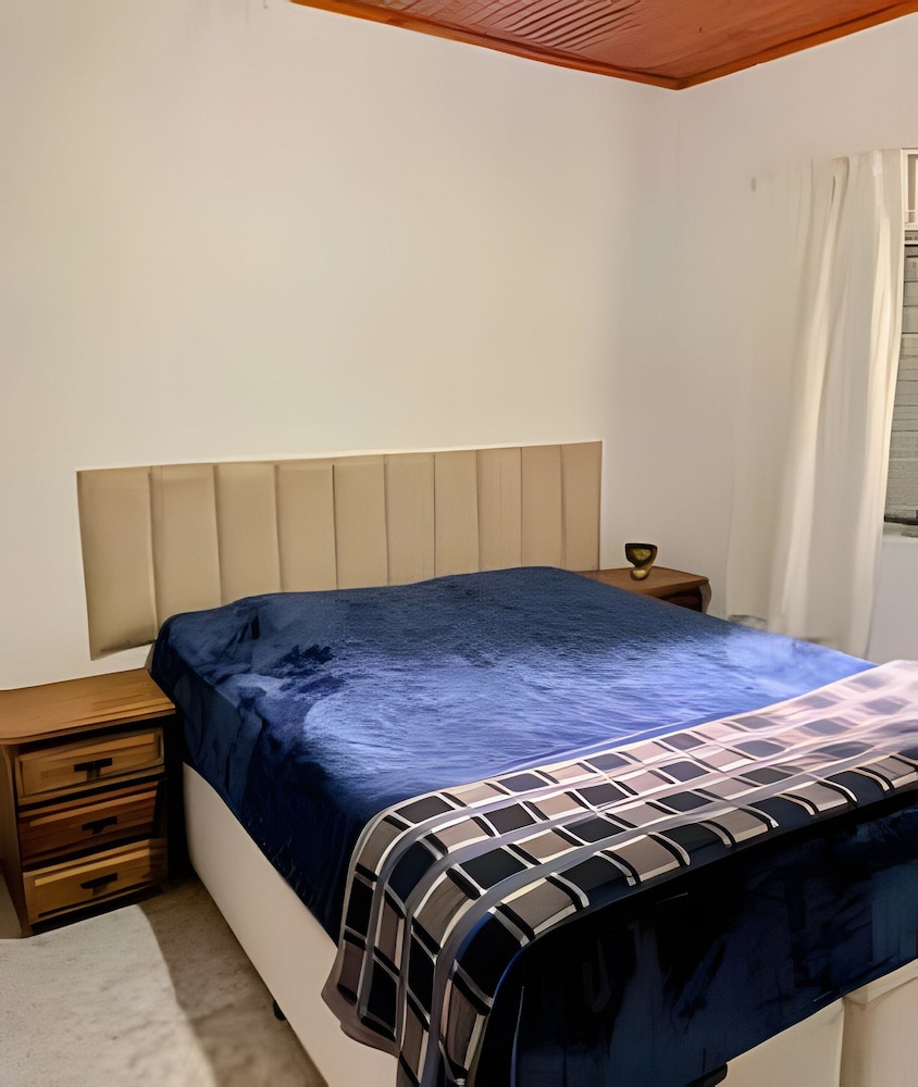 Casas de Campo com Piscina Pesca Mata Atlântica in Juquitiba, Brasil