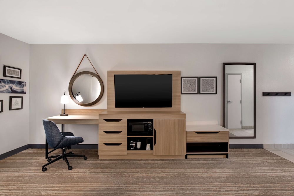 Hampton Inn Easley - photo 5