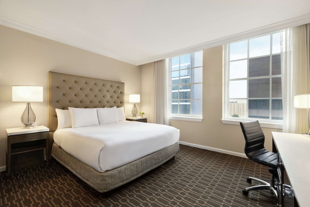 Hilton New Orleans St. Charles Avenue - photo 13