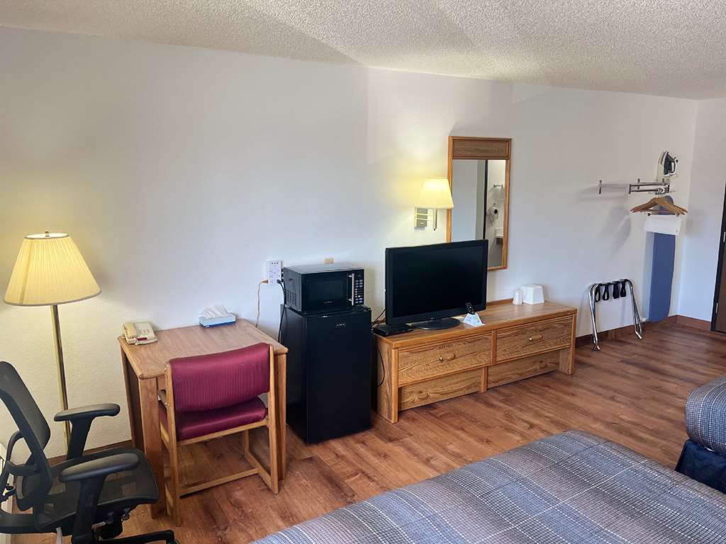 SureStay by Best Western Glendive Yellowstone River - photo 9