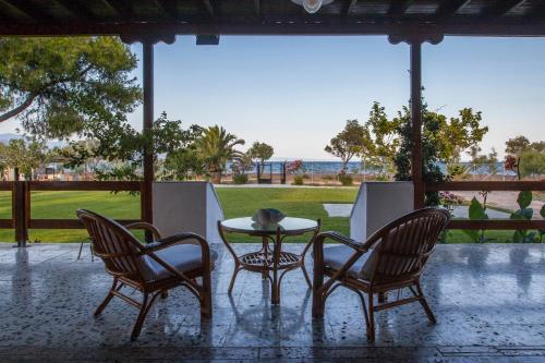 Themilia Beachfront Luxury House — 4-Star Luxury Hotel in Nea Anchialos, Greece