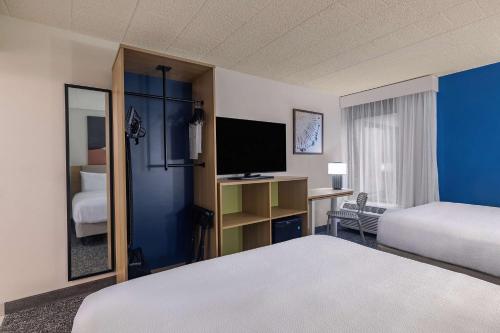 Spark by Hilton Clarks Summit - photo 8