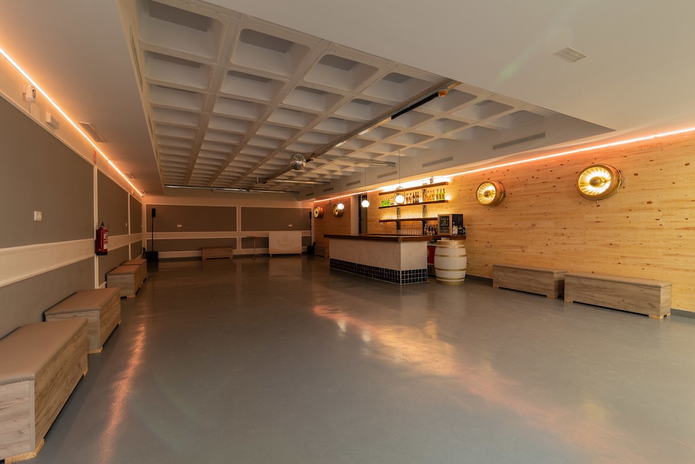 La Bodega de Quintín pet-friendly hotel Villarejo De Salvanes