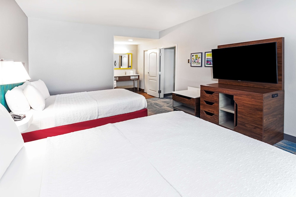 Hampton Inn & Suites Houston Heights I 10 - photo 6