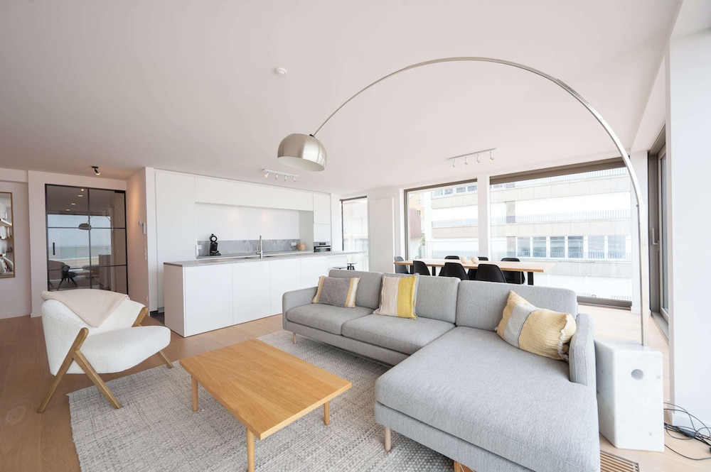 Apartment Knokke Heist with Sea View — 4-Star Luxury Hotel in Knokke-Heist, Belgium