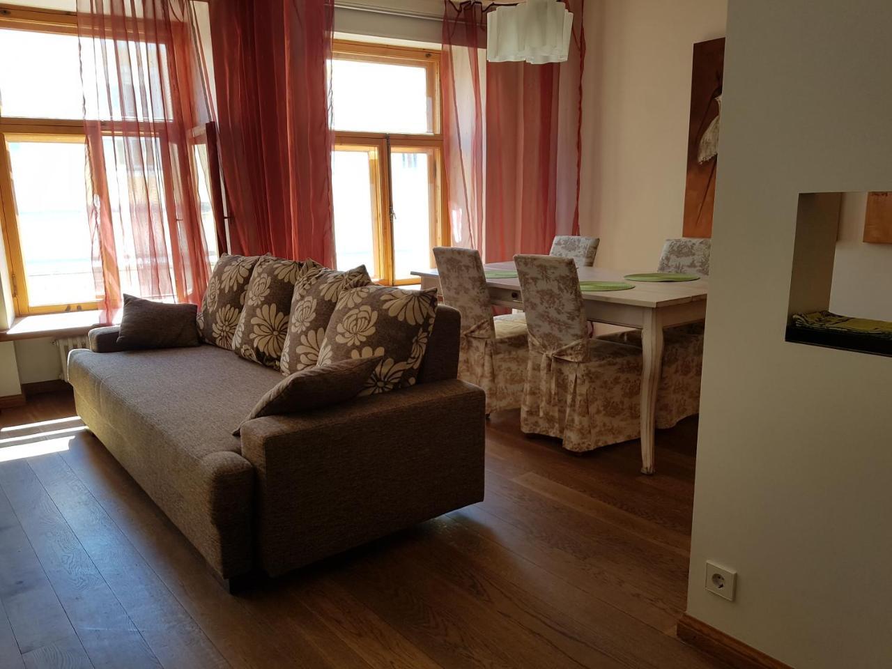 Old Town Apartment