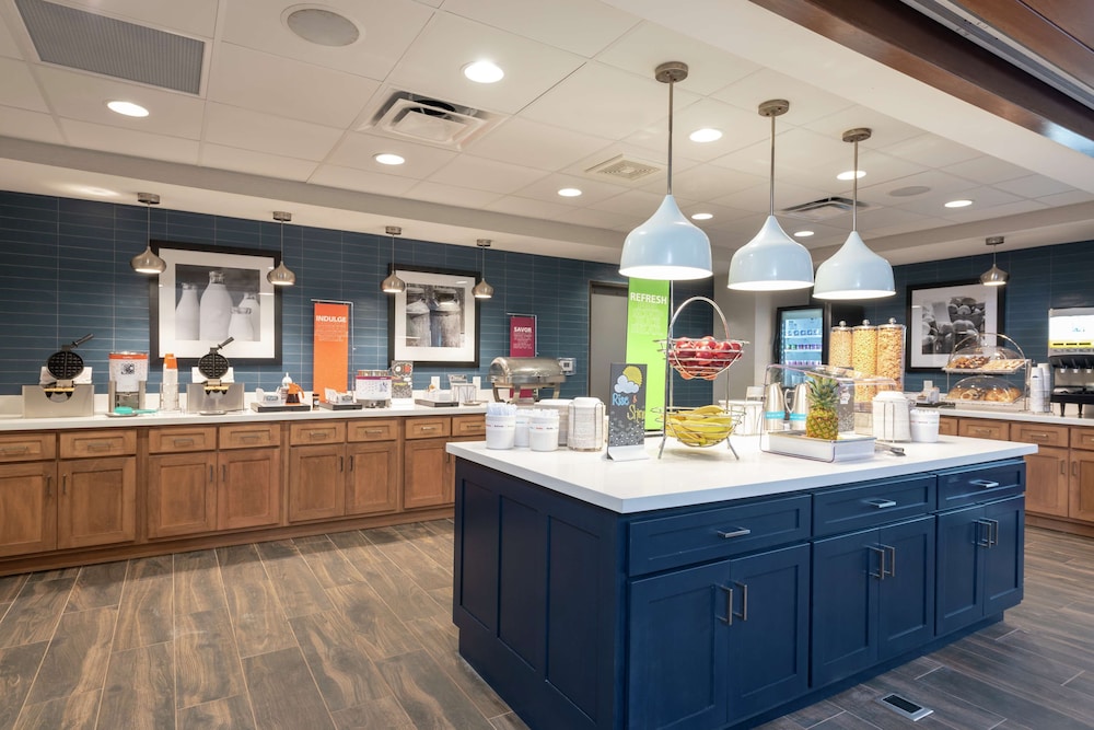 Hampton Inn & Suites Xenia Dayton - photo 37