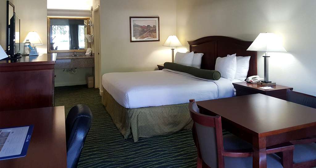 Best Western Point South - photo 5