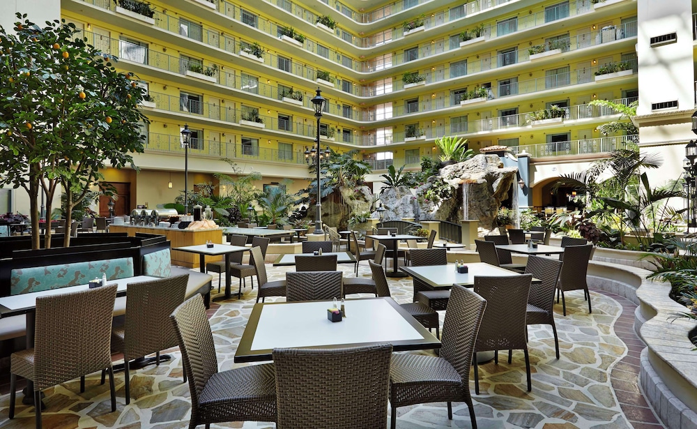 Embassy Suites by Hilton Fort Lauderdale 17th Street - photo 3
