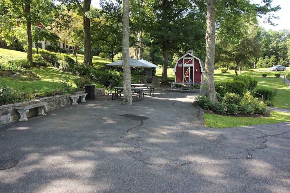 Heidi's Inn - photo 46