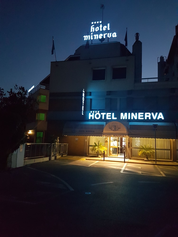 Hotel Minerva