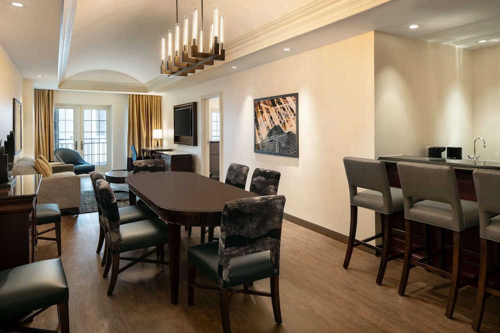 Embassy Suites by Hilton New Orleans - photo 14