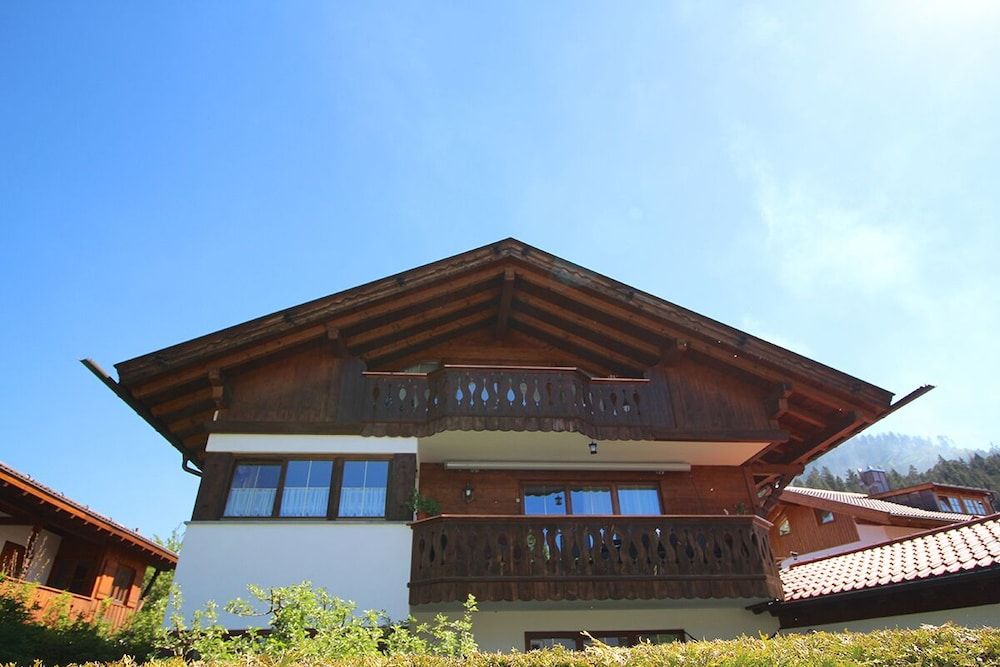 Alpen Juwel — 4-Star Luxury Hotel in Garmisch-Partenkirchen, Germany