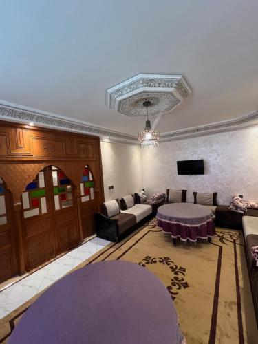 Charmant appartement spacieux avec cour fleurie et Hammam à Targa Marrakech — 4-Star Luxury Hotel in Marrakesh, Morocco