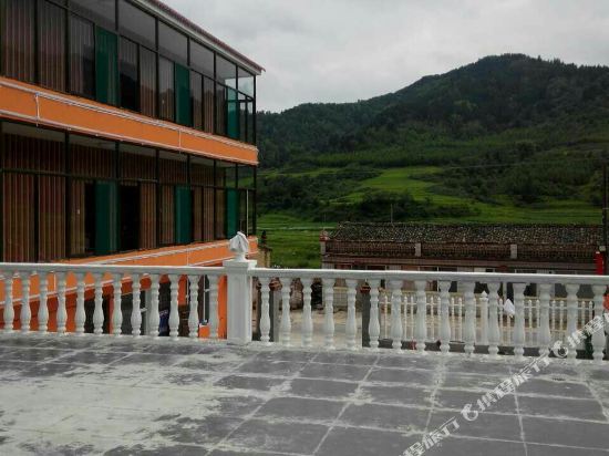 Yingbin Inn — hotel in Jiaocheng