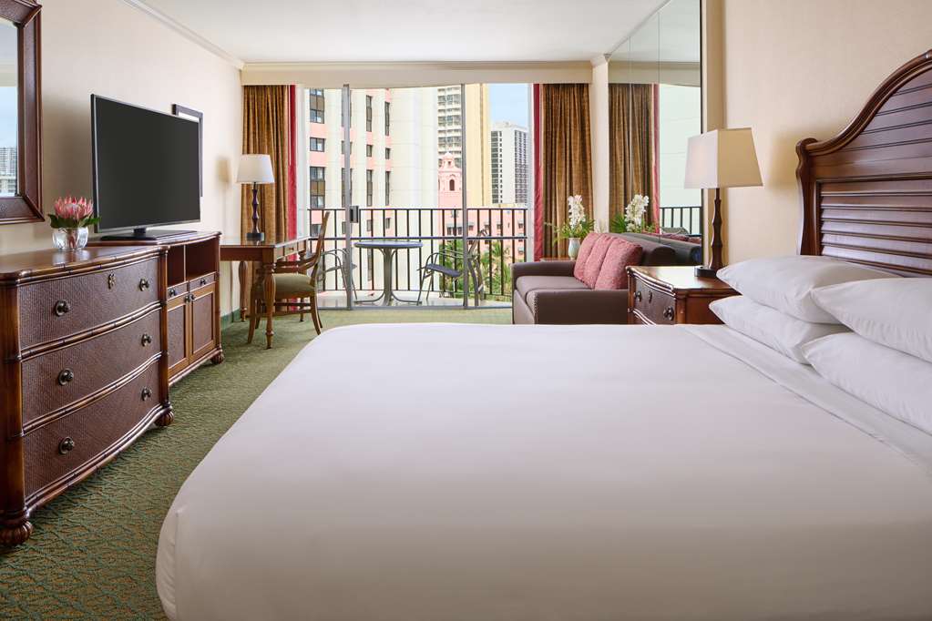 Outrigger Waikiki Beach Resort - photo 58