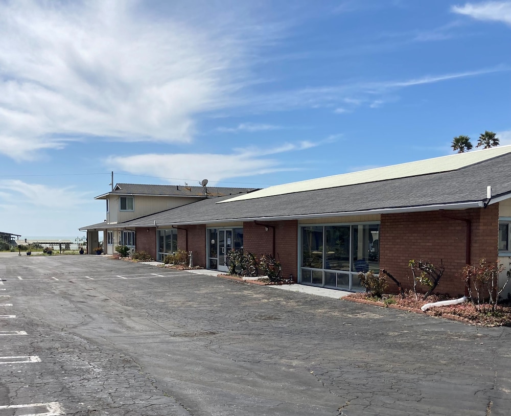 Coast Riders Inn - photo 61