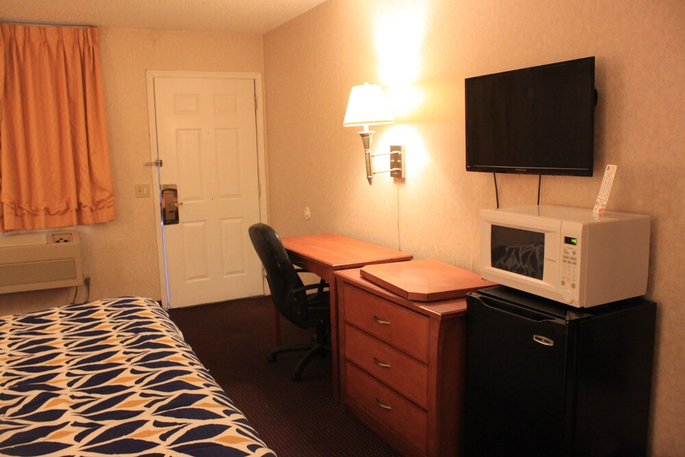 Port of Tacoma Inn - photo 15