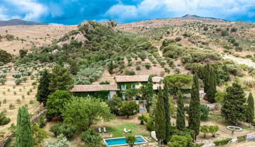 Tenuta Rustìca 1519 — 4-Star Luxury Hotel in Roccella Valdemone, Italy