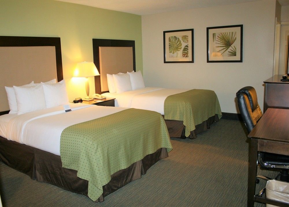 Clarion Inn & Suites Conference Center - photo 40