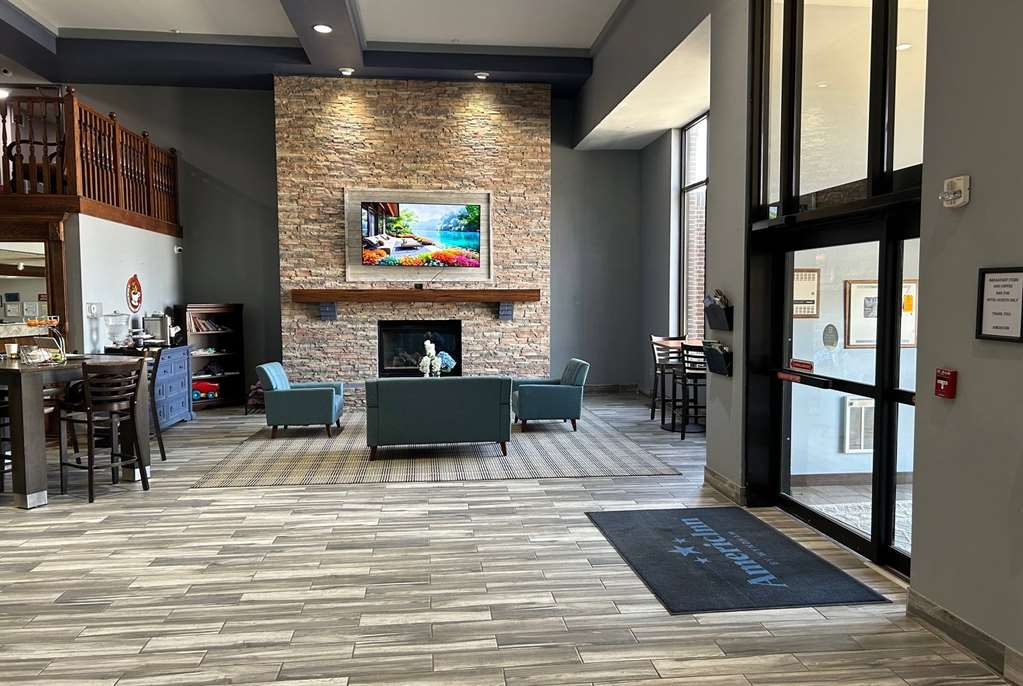 AmericInn by Wyndham Ottumwa - photo 5